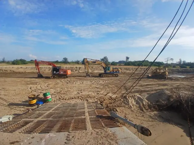 OMA dredging project operation at Samalaju and Bintulu Port — image 6