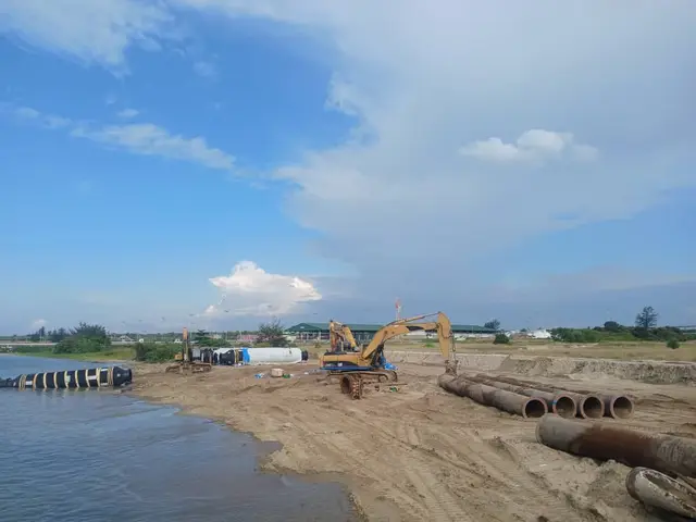 OMA dredging project operation at Samalaju and Bintulu Port — image 21